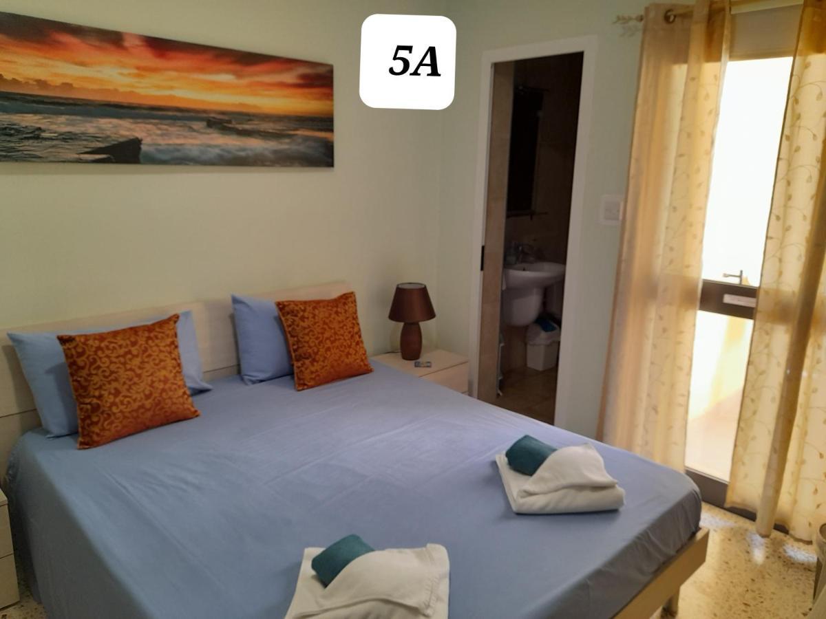 Seabreeze Holiday Guestrooms Сент-Полс-Бей Экстерьер фото